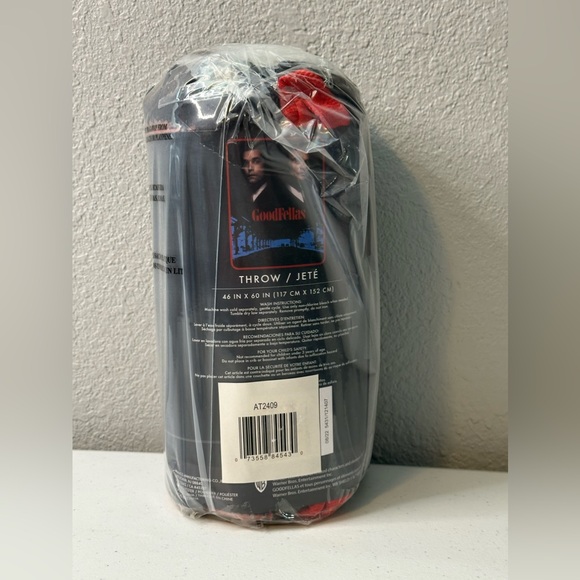 Franco Goodfellas Bedding Super Soft Micro Raschel 46"x60" Throw Blanket - Picture 3 of 3